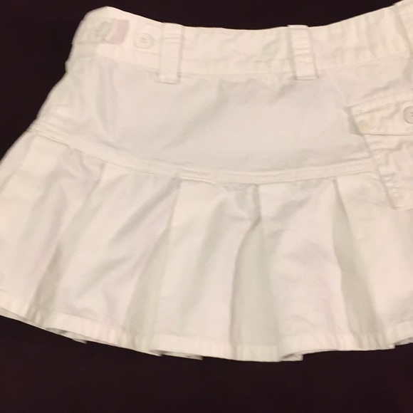 Pleated White Skirt - Picture 6 of 8
